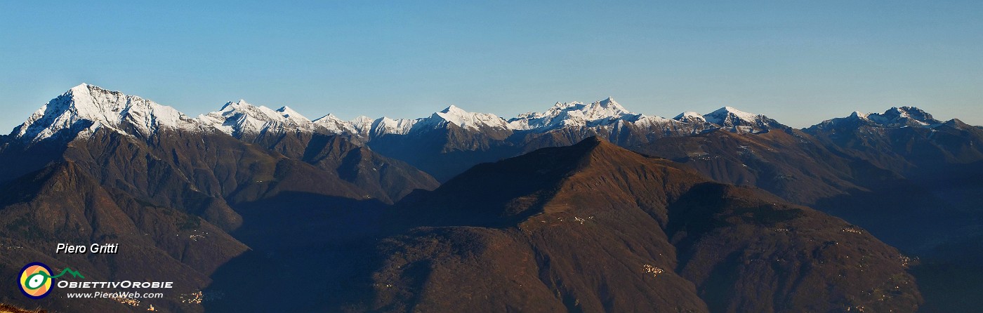 87 Panoramica dal Legnone allo Zuccone Campelli.jpg